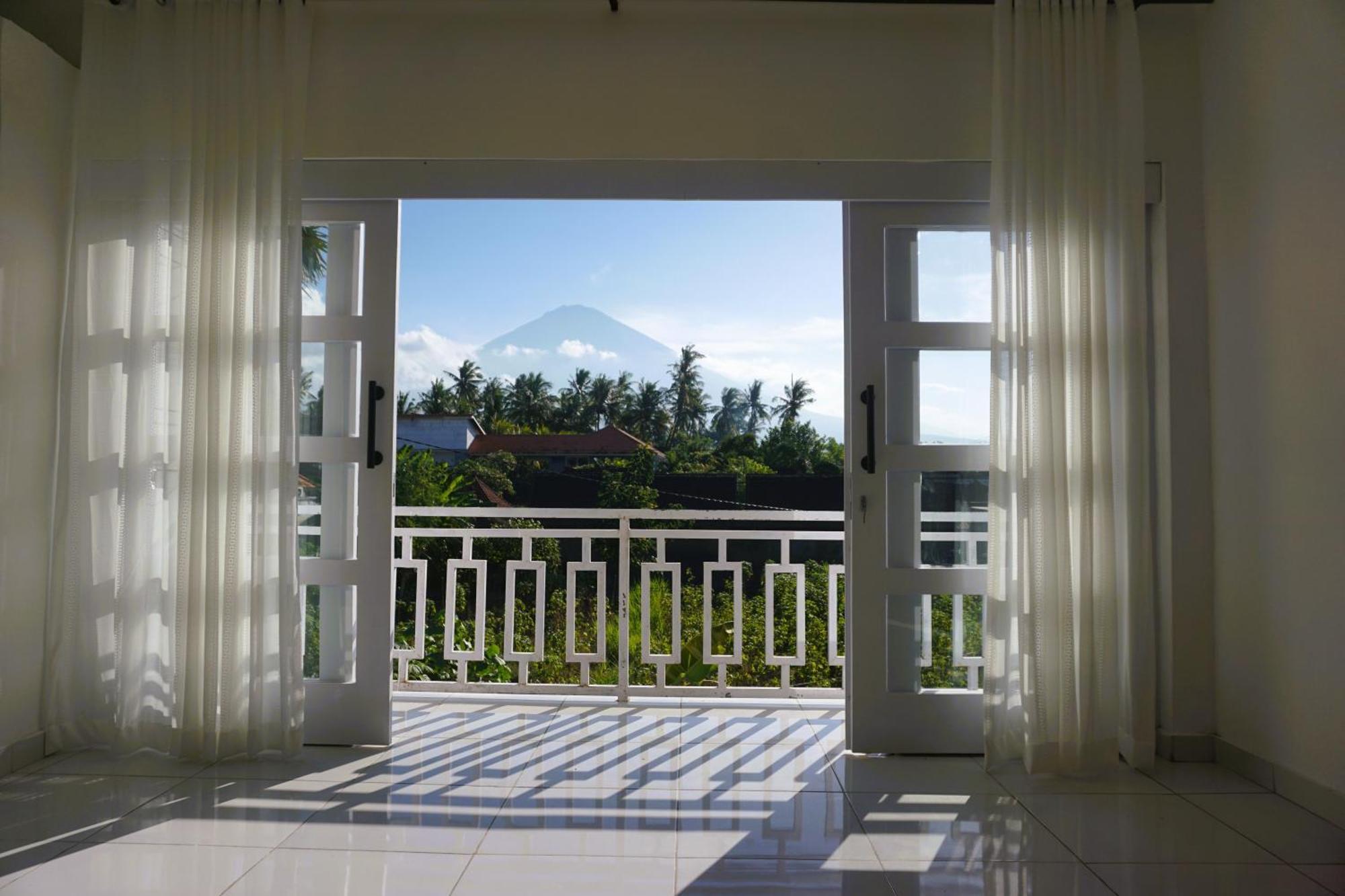 Bundaku Villa Amed Екстериор снимка